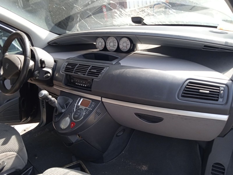 peugeot 807 (eb_) del año 2006