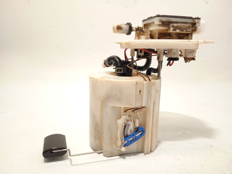 Recambio de bomba combustible para hyundai i30 (pde, pd, pden) 1.6 crdi referencia OEM IAM 31110G4900 33040G4900 