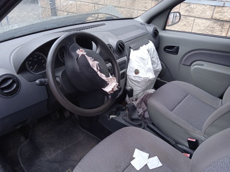 dacia logan (ls_) del año 2007