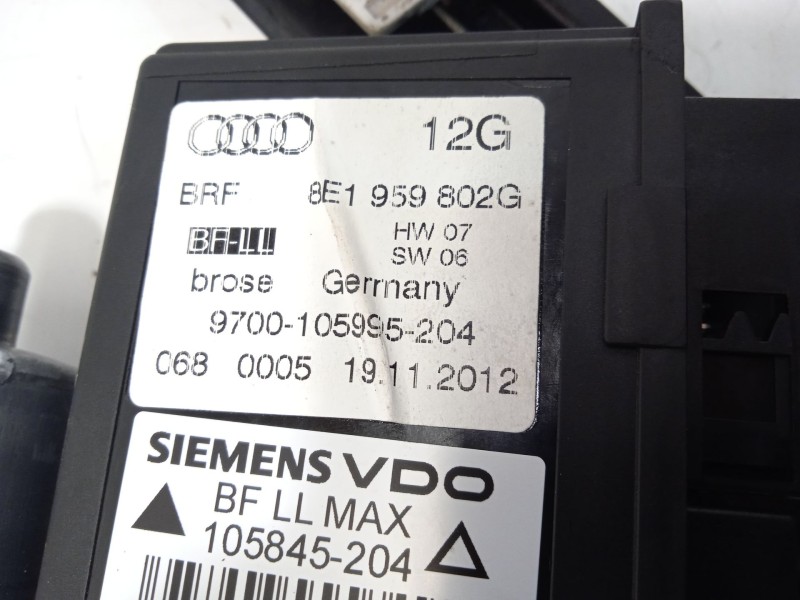Recambio de elevalunas delantero derecho para seat exeo st (3r5) 2.0 tdi referencia OEM IAM 8E0837462C 8E1959802G 