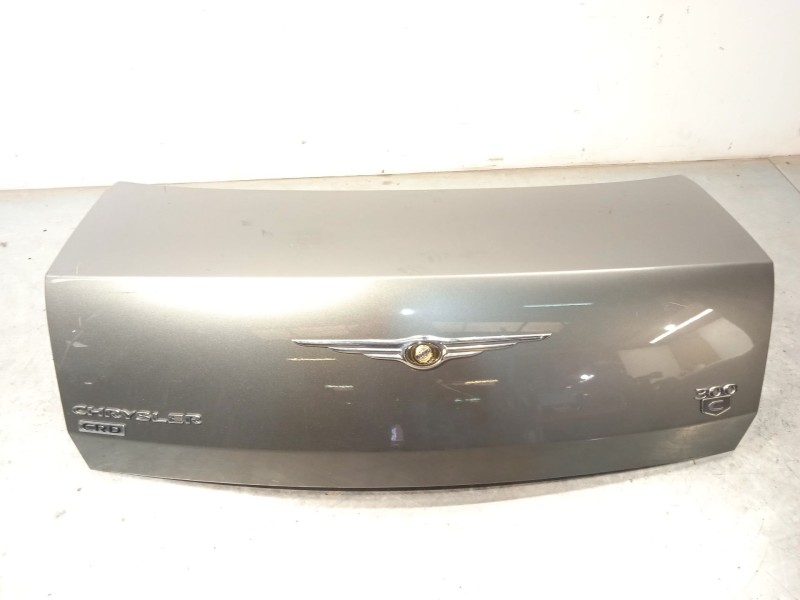 Recambio de tapa maletero para chrysler 300c (lx, le) 3.0 crd referencia OEM IAM 5134207AE K05134207AE 
