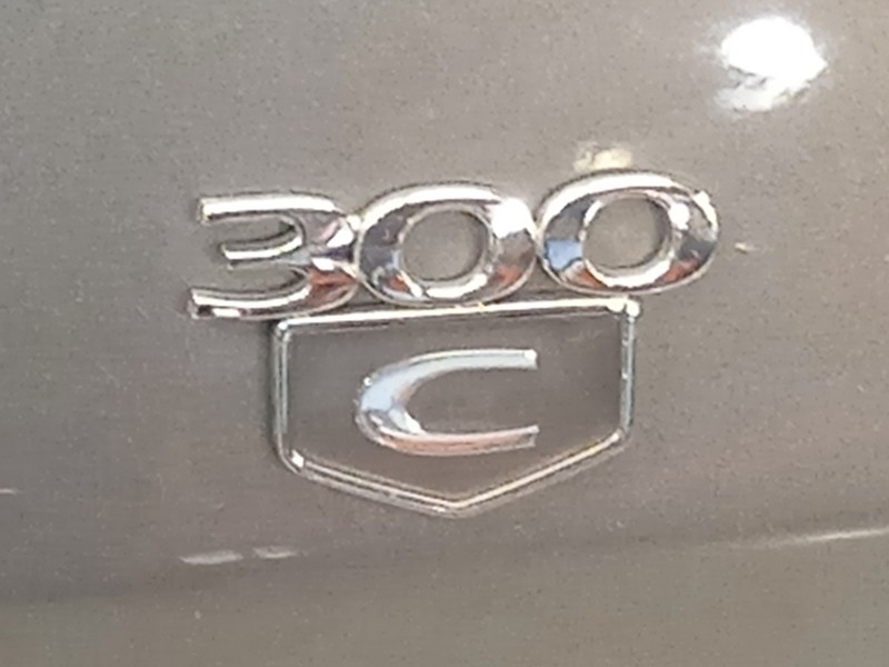 Recambio de tapa maletero para chrysler 300c (lx, le) 3.0 crd referencia OEM IAM 5134207AE K05134207AE 