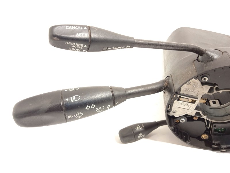 Recambio de mando intermitentes para chrysler 300c (lx, le) 3.0 crd referencia OEM IAM 5175053AA 5135968AA 5135967AA