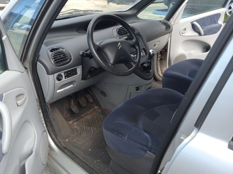 citroën xsara picasso (n68) del año 2004