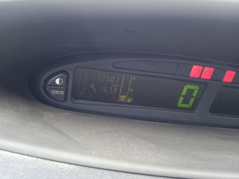 citroën xsara picasso (n68) del año 2004