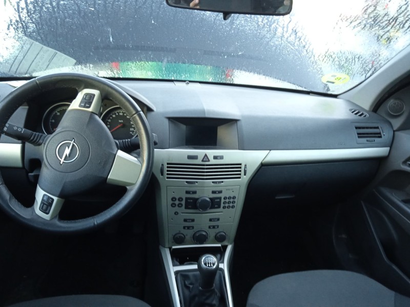 opel astra h (a04) del año 2007