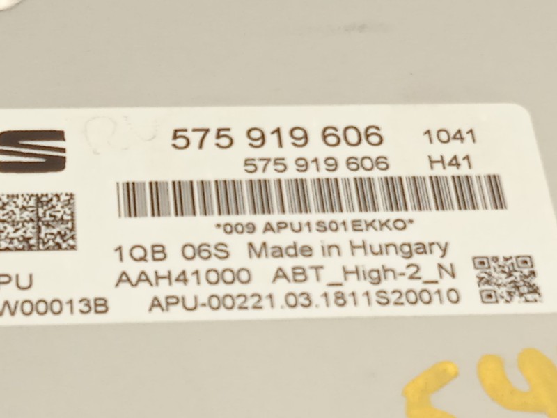 Recambio de pantalla multifuncion para seat ateca (kh7, khp) 1.4 tsi referencia OEM IAM 575919606  