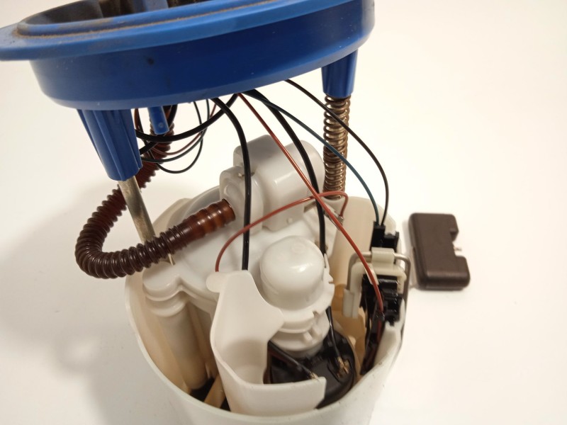 Recambio de bomba combustible para seat ateca (kh7, khp) 1.4 tsi referencia OEM IAM 5Q0919051BF  0580200381