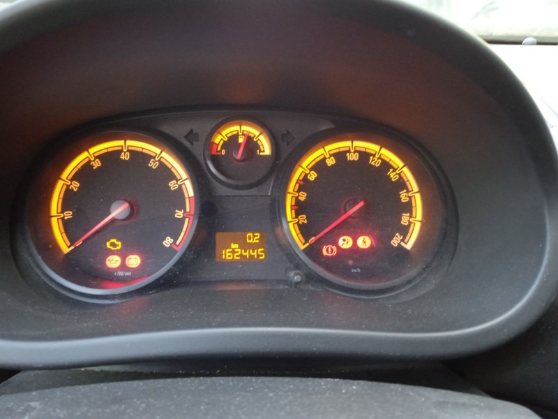 opel corsa d (s07) del año 2009