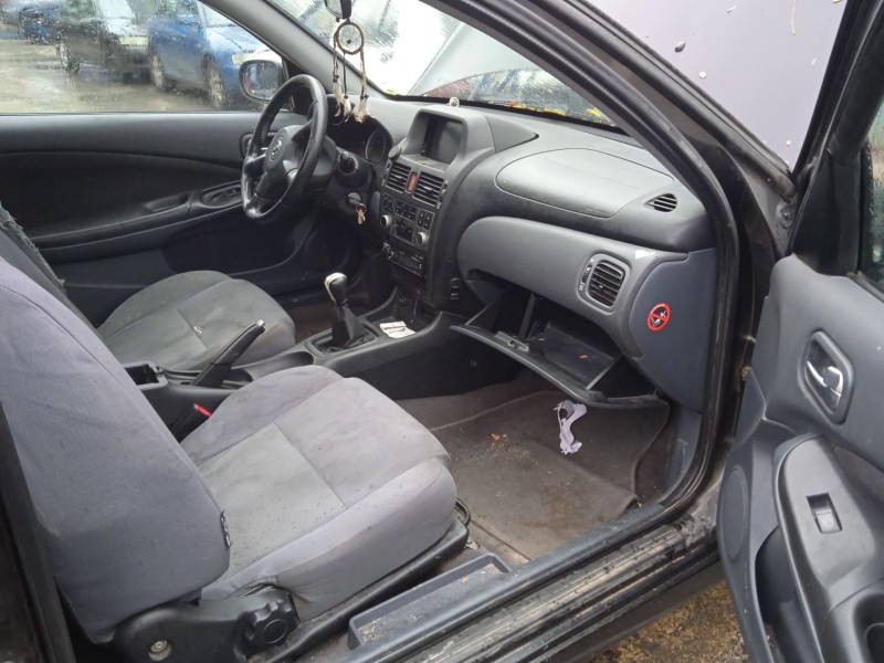 nissan almera ii hatchback (n16) del año 2004