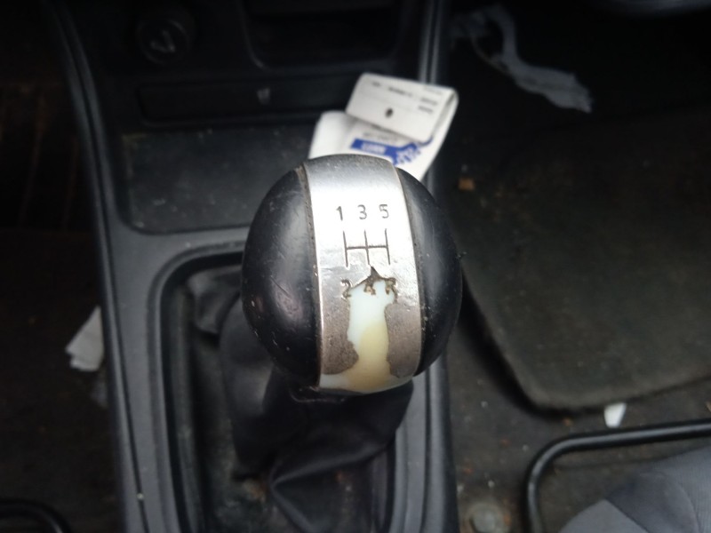 nissan almera ii hatchback (n16) del año 2004