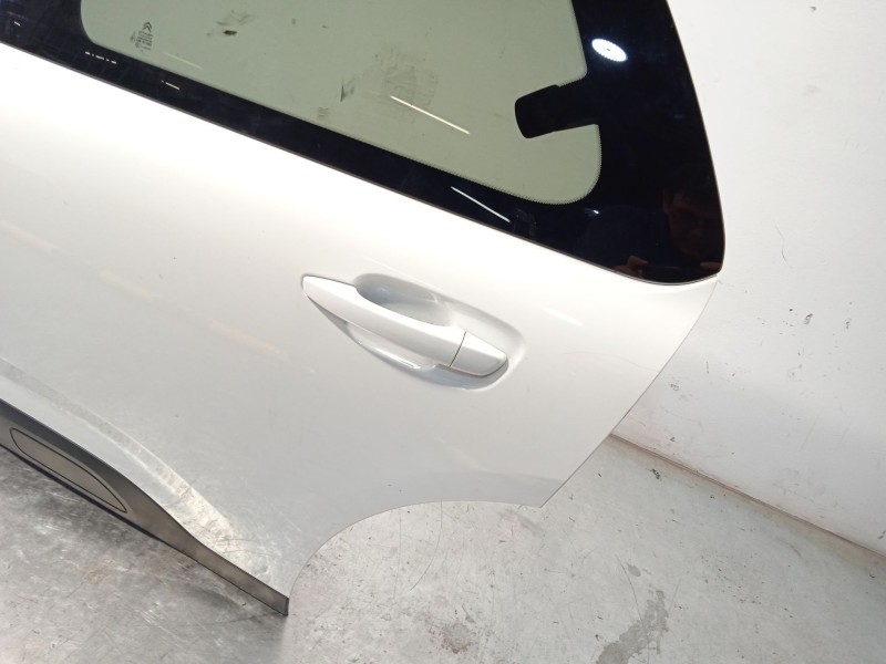 Recambio de puerta trasera izquierda para citroën c4 cactus 1.5 bluehdi 100 referencia OEM IAM 9821336680  