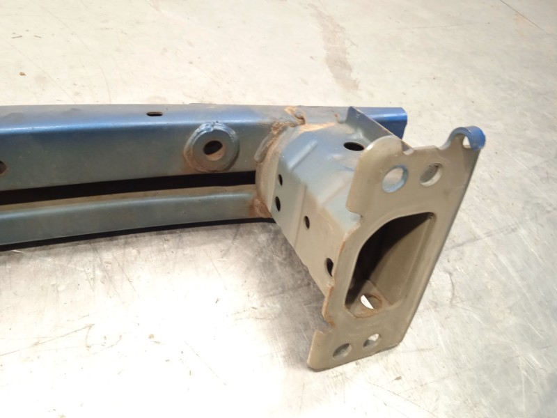 Recambio de refuerzo paragolpes delantero para toyota auris (_e15_) 1.6 (zre151_) referencia OEM IAM 5202102120  