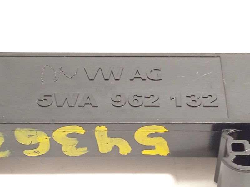 Recambio de antena para cupra formentor (km7, kmp) 1.4 e-hybrid referencia OEM IAM 5WA962132  