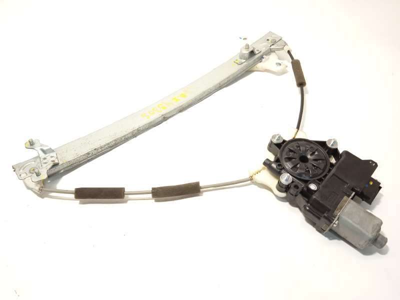 ELEVALUNAS DELANTERO IZQUIERDO 82450C8010 82403C7010