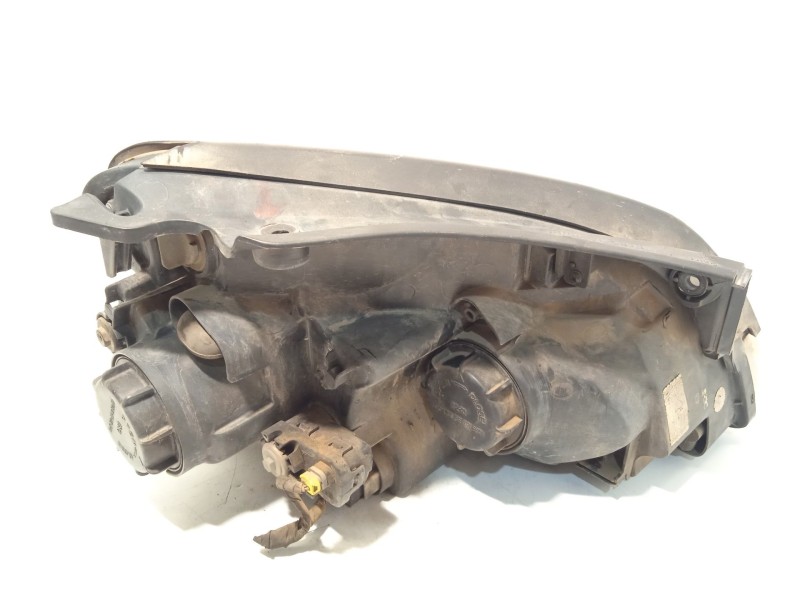 Recambio de faro izquierdo para kia carens iii monospace (un) 2.0 crdi 140 referencia OEM IAM 921011D020  