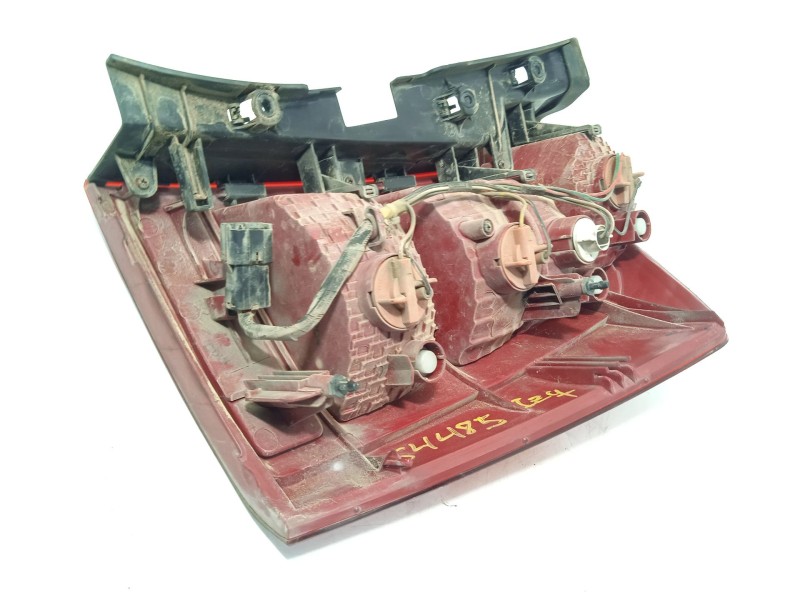 Recambio de piloto trasero izquierdo para kia carens iii monospace (un) 2.0 crdi 140 referencia OEM IAM 924011D011  