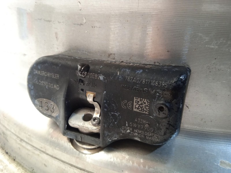 Recambio de llanta para chrysler grand voyager v (rt) 2.8 crd referencia OEM IAM 1BD60TRMAC K1BD60PAKAC 1BD60PAKAC