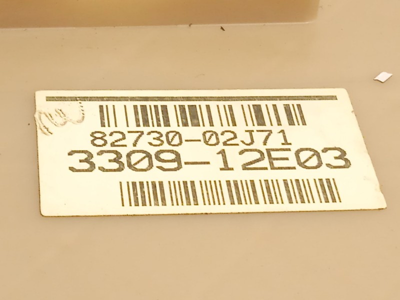 Recambio de caja reles / fusibles para toyota auris (_e15_) 1.6 (zre151_) referencia OEM IAM 8273002J71  