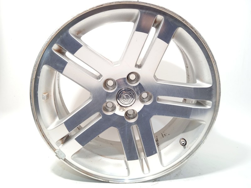 Recambio de llanta para chrysler 300c (lx, le) 3.0 crd referencia OEM IAM 1DP35TRMAA K0UQ72PAKAA UQ72PAKAA