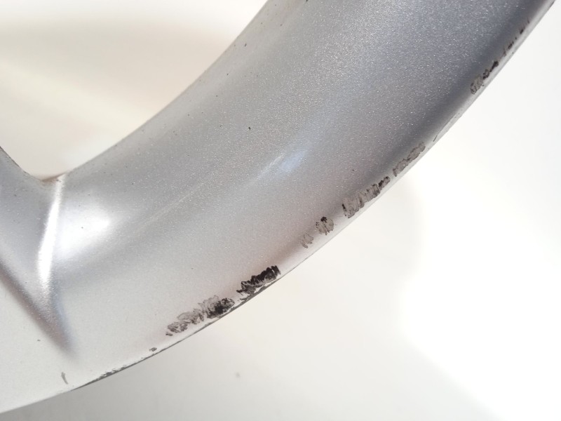 Recambio de llanta para toyota auris (_e15_) 1.8 hybrid (zwe150_) referencia OEM IAM 4261102D90  