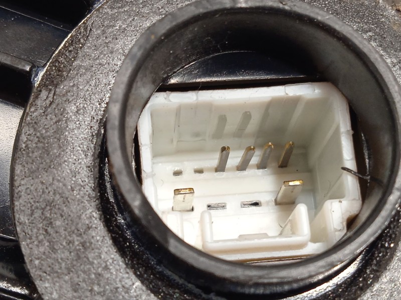 Recambio de cerradura puerta delantera izquierda para toyota auris (_e15_) 1.6 (zre151_) referencia OEM IAM 6904002210  