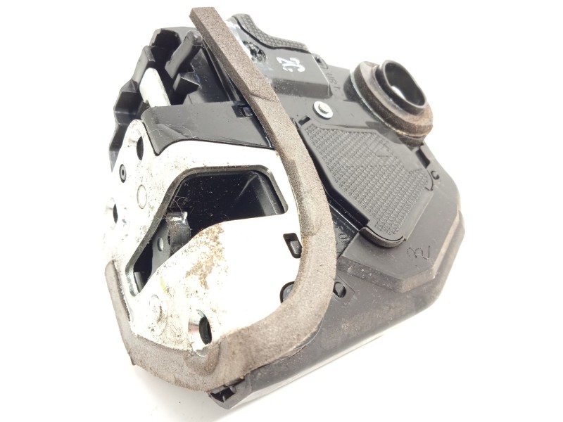 Recambio de cerradura puerta trasera derecha para toyota auris (_e15_) 1.6 (zre151_) referencia OEM IAM 6905002180  