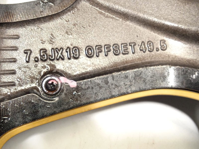 Recambio de llanta para kia sorento iii (um) 2.2 crdi referencia OEM IAM 52910C5320  