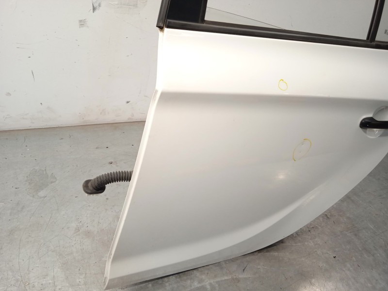 Recambio de puerta trasera izquierda para hyundai i20 i (pb, pbt) 1.4 referencia OEM IAM 770031J000  