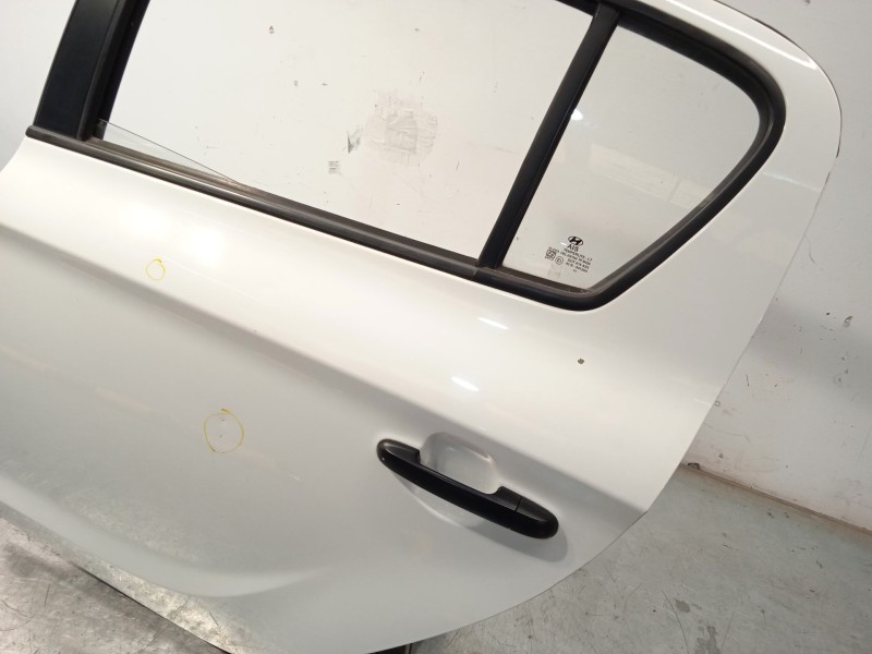 Recambio de puerta trasera izquierda para hyundai i20 i (pb, pbt) 1.4 referencia OEM IAM 770031J000  
