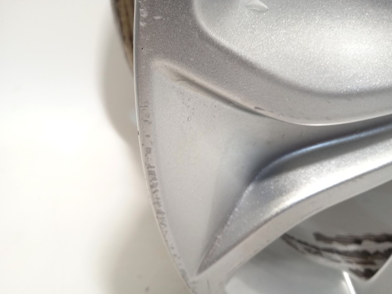 Recambio de llanta para land rover discovery sport 2.0 td4 cat referencia OEM IAM FK721007AB LR073512 