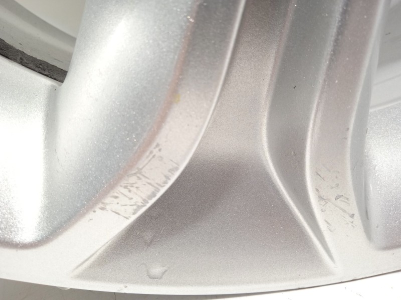 Recambio de llanta para land rover discovery sport 2.0 td4 cat referencia OEM IAM FK721007AB LR073512 