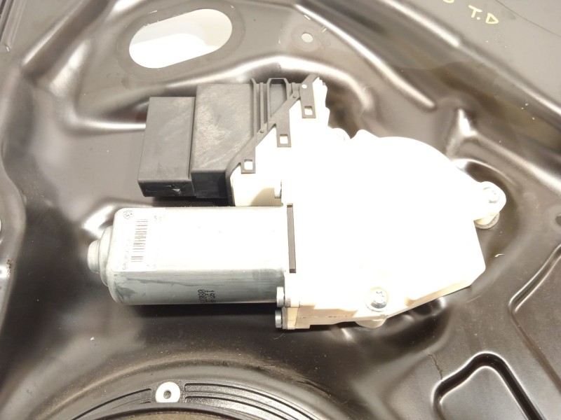 Recambio de elevalunas trasero derecho para volkswagen passat b6 (3c2) 2.0 tdi 16v referencia OEM IAM 1K0959704P  