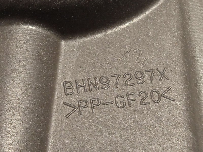 Recambio de elevalunas trasero derecho para mazda 3 (bm, bn) 2.2 d referencia OEM IAM BHN97297XA  