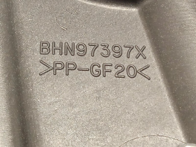 Recambio de elevalunas trasero izquierdo para mazda 3 (bm, bn) 2.2 d referencia OEM IAM BHN97397XA  