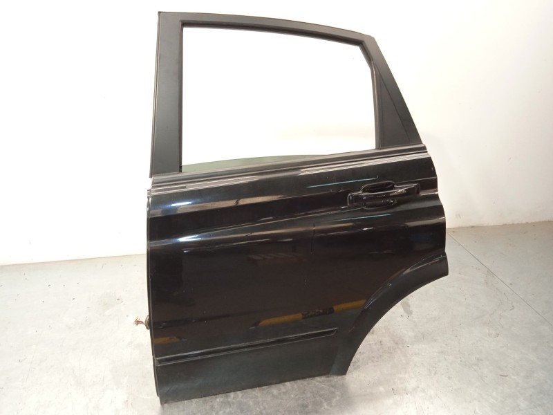 Recambio de puerta trasera izquierda para ssangyong actyon i 2.0 xdi referencia OEM IAM 6301131000  