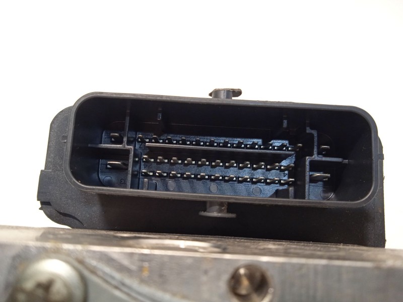 Recambio de abs para renault megane iv sedán 1.2 tce 130 referencia OEM IAM 476601283R 0265956527 269722