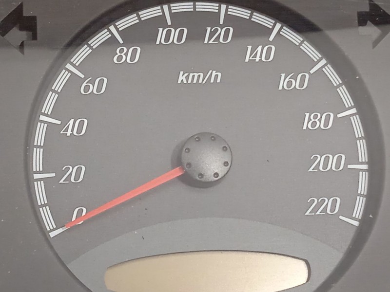 Recambio de cuadro instrumentos para ssangyong actyon i 2.0 xdi referencia OEM IAM 8021031520  