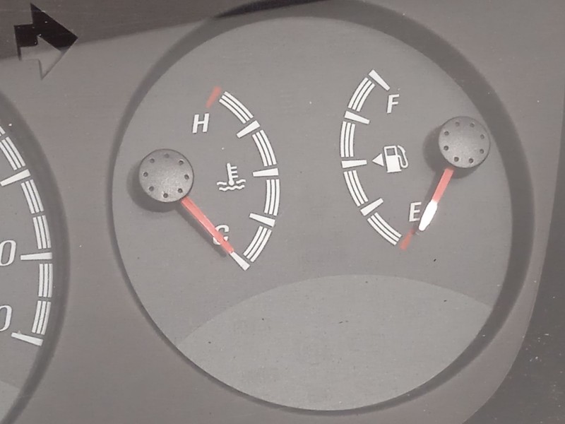 Recambio de cuadro instrumentos para ssangyong actyon i 2.0 xdi referencia OEM IAM 8021031520  