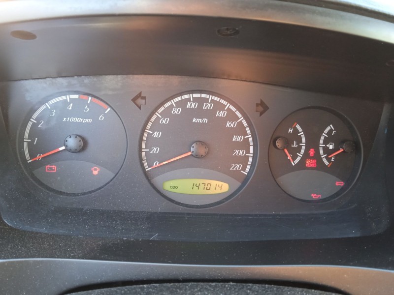 Recambio de cuadro instrumentos para ssangyong actyon i 2.0 xdi referencia OEM IAM 8021031520  