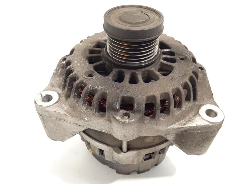 Recambio de alternador para ssangyong actyon i 2.0 xdi referencia OEM IAM A6641540102  