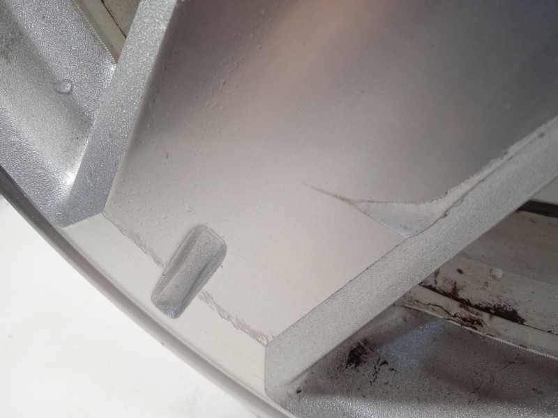 Recambio de llanta para dodge journey 2.0 crd referencia OEM IAM 1CY84TRMAA 1CY85TRMAA 