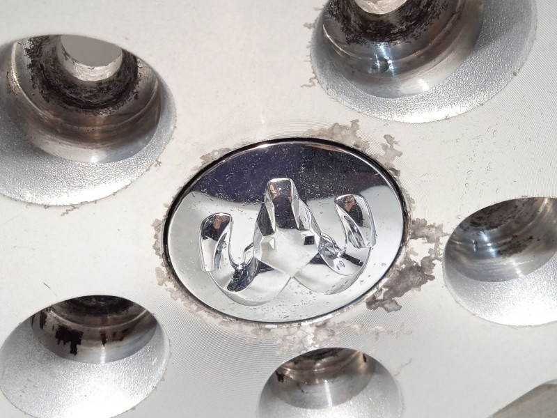 Recambio de llanta para dodge journey 2.0 crd referencia OEM IAM 1CY84TRMAA 1CY85TRMAA 