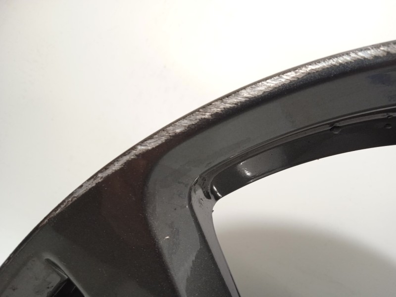 Recambio de llanta para ford kuga iii (dfk) 2.5 fhev referencia OEM IAM LV4CN2B 2514935 LV4C1007N2B