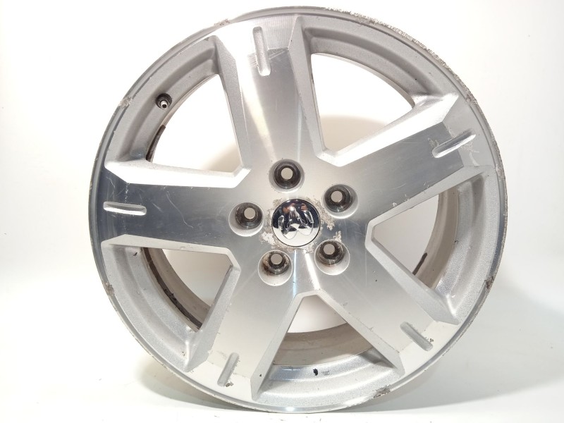 Recambio de llanta para dodge journey 2.0 crd referencia OEM IAM 1CY84TRMAA 1CY85TRMAA 