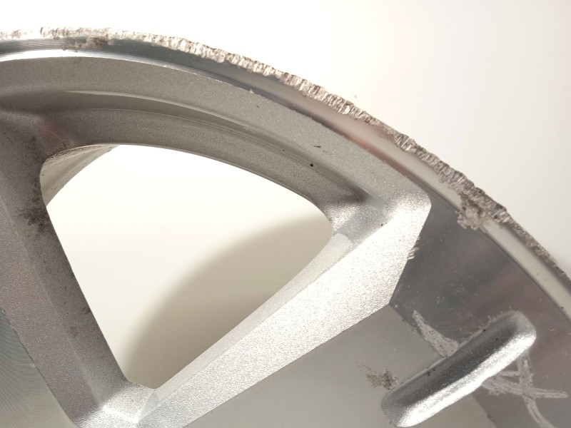 Recambio de llanta para dodge journey 2.0 crd referencia OEM IAM 1CY84TRMAA 1CY85TRMAA 