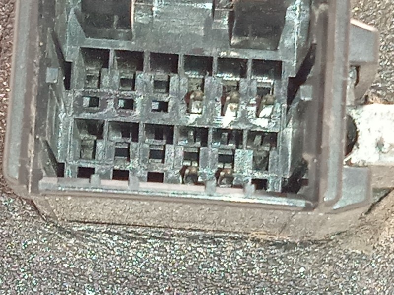 Recambio de retrovisor izquierdo para ssangyong actyon i 2.0 xdi referencia OEM IAM 7891031020LAK  