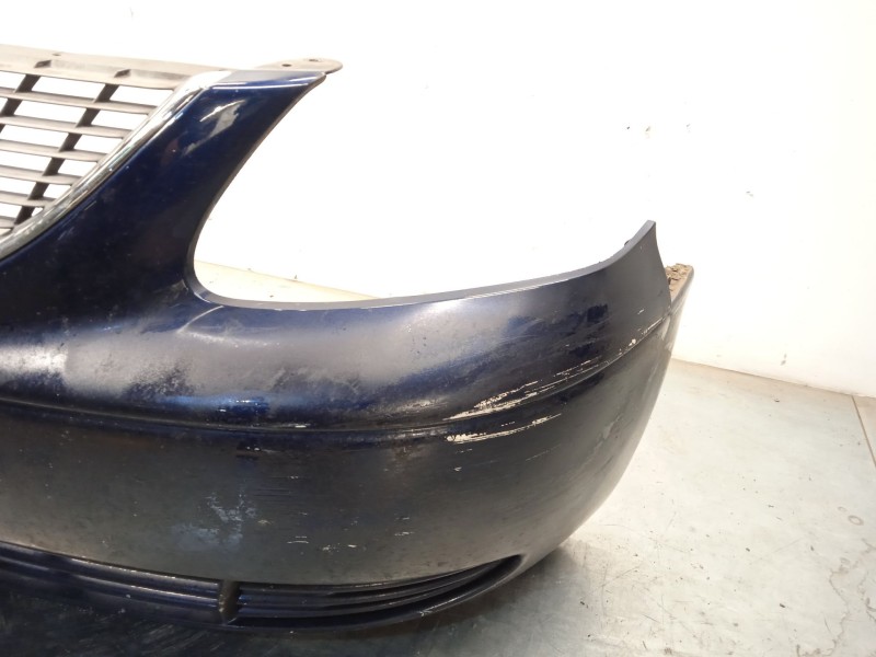 Recambio de paragolpes delantero para chrysler voyager iv (rg, rs) 2.5 crd referencia OEM IAM 5018639AA K05018639AA 