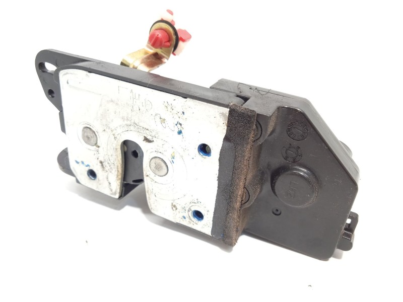 Recambio de cerradura puerta trasera izquierda para ssangyong actyon i 2.0 xdi referencia OEM IAM 7131009003  
