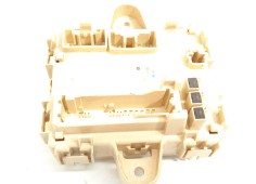Recambio de caja reles / fusibles para lexus rx (_u3_) 400h (mhu38_) referencia OEM IAM 8267048060   2
